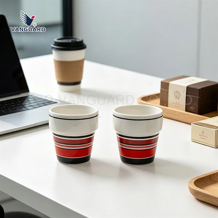 Cốc gốm sọc cổ điển
